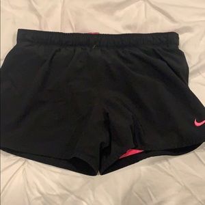 Black Nike shorts